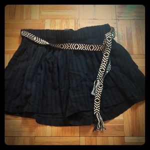 Scotch and soda shorts with belt!